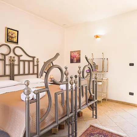 Uva Regina By Casa Di Marco Villa *